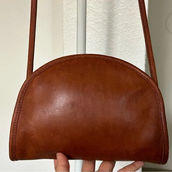 COACH Vintage Kimball Tan Leather Crossbody Bag Round - Picture 3 of 15